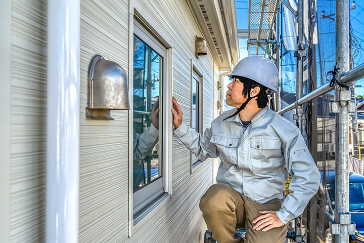 外壁塗装はまだするなと言われる理由は？今やるべきかの判断基準と後悔しない進め方