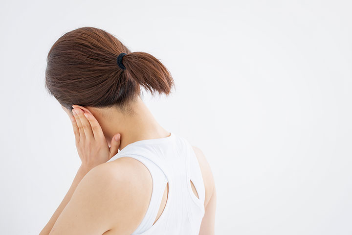 耳鳴りにはスピリチュアルな意味がある？ 左右・音・時間帯別の意味を解説