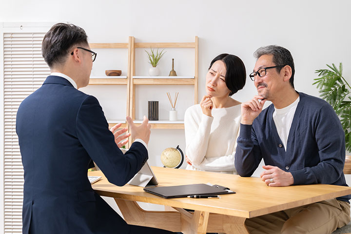 不動産の無料査定でよくあるトラブルは？実際の体験談と回避するための注意点を解説