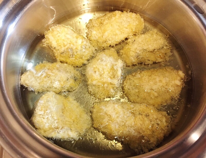 冷凍牡蠣フライを上手に揚げるコツは 室温の油を上から注ぐ ニフティ不動産